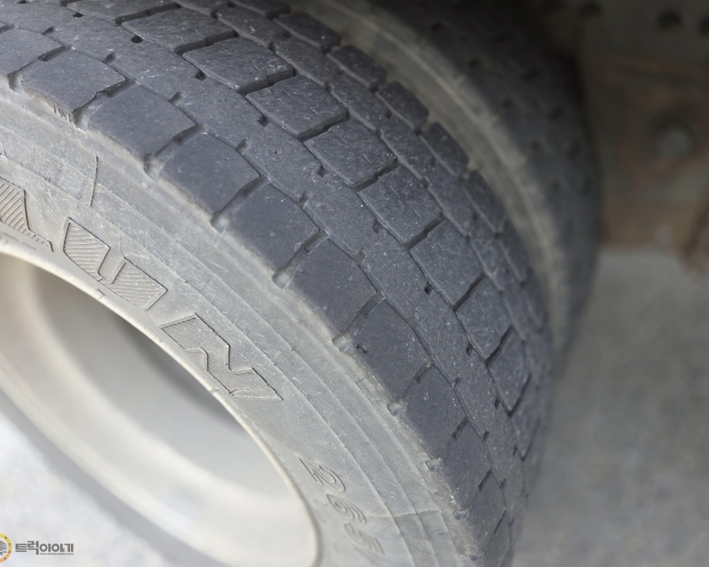 KakaoTalk_20250612_184204904_08