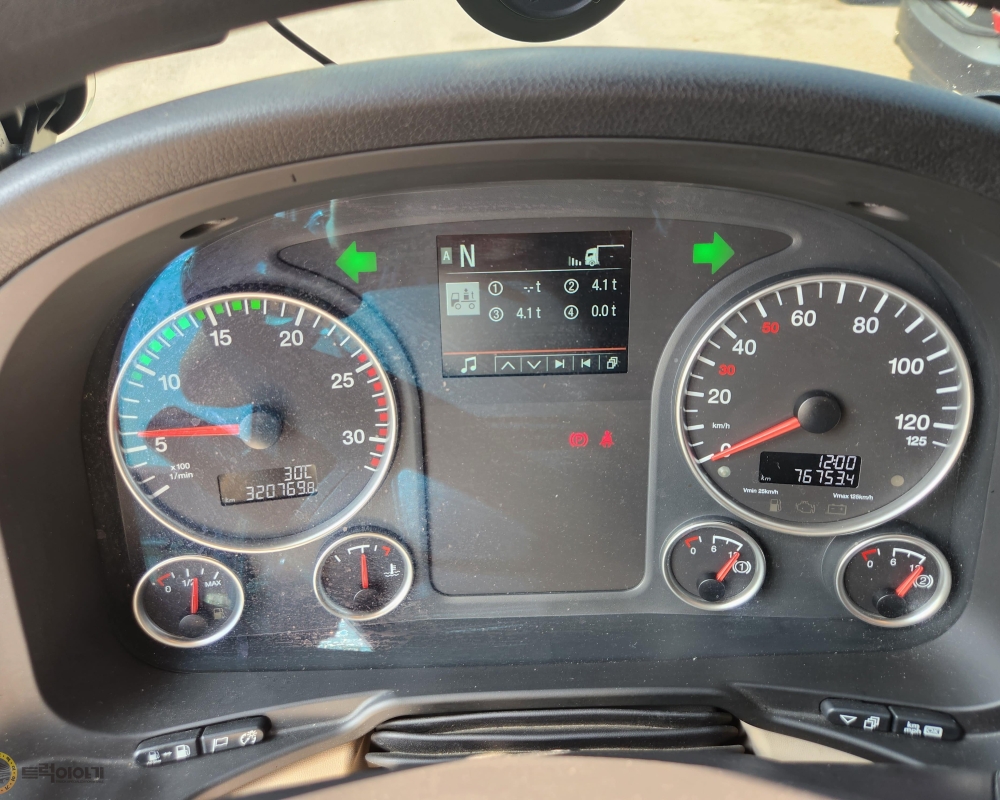 KakaoTalk_20250926_121105773_08