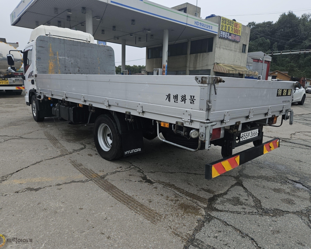 KakaoTalk_20251007_224910069_06