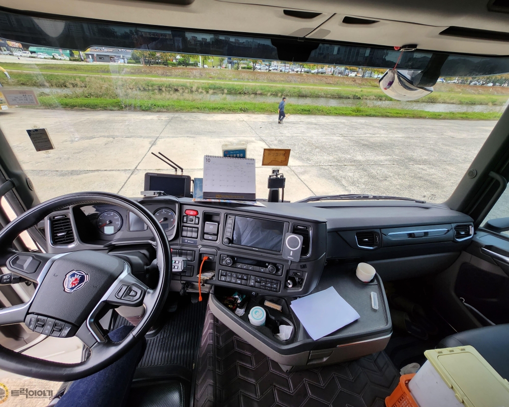 KakaoTalk_20251022_125442915_10