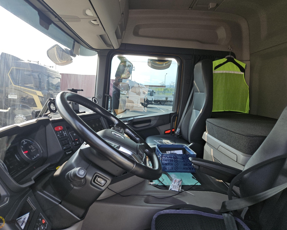 KakaoTalk_20251025_111551932_17