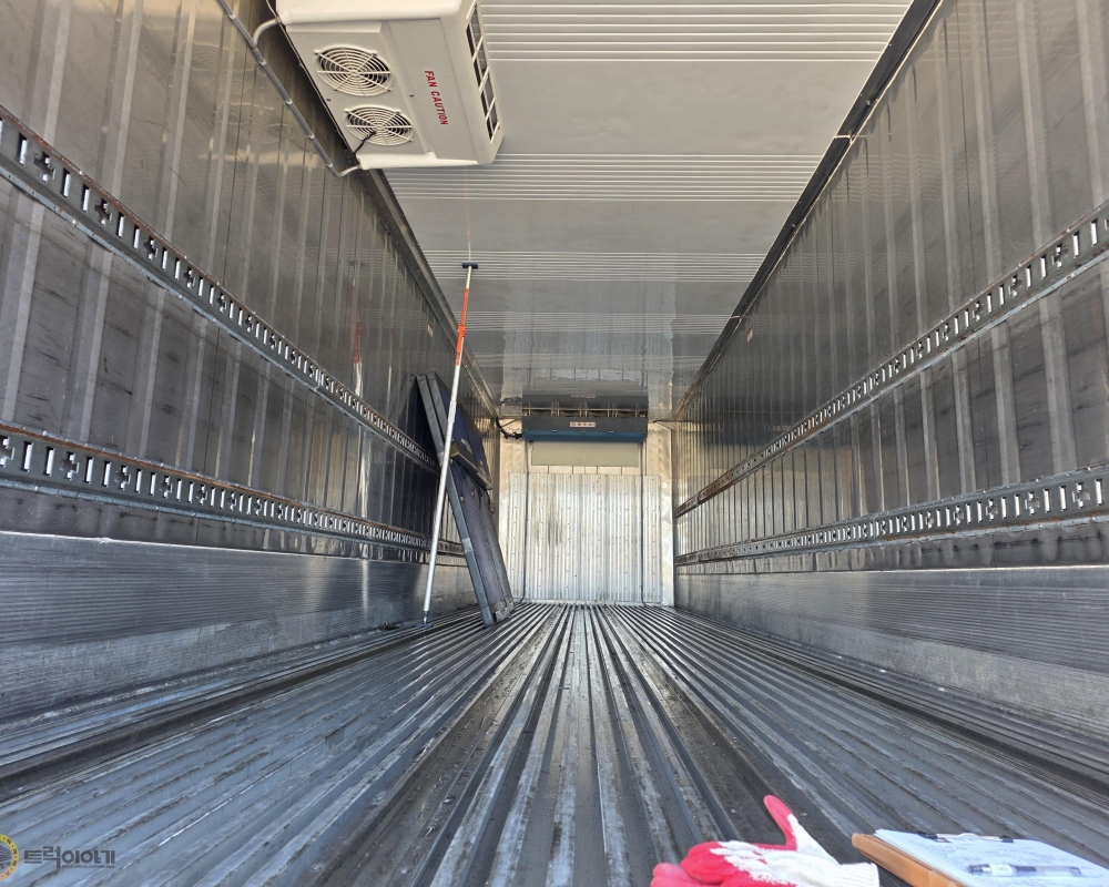 KakaoTalk_20251114_141219720_07