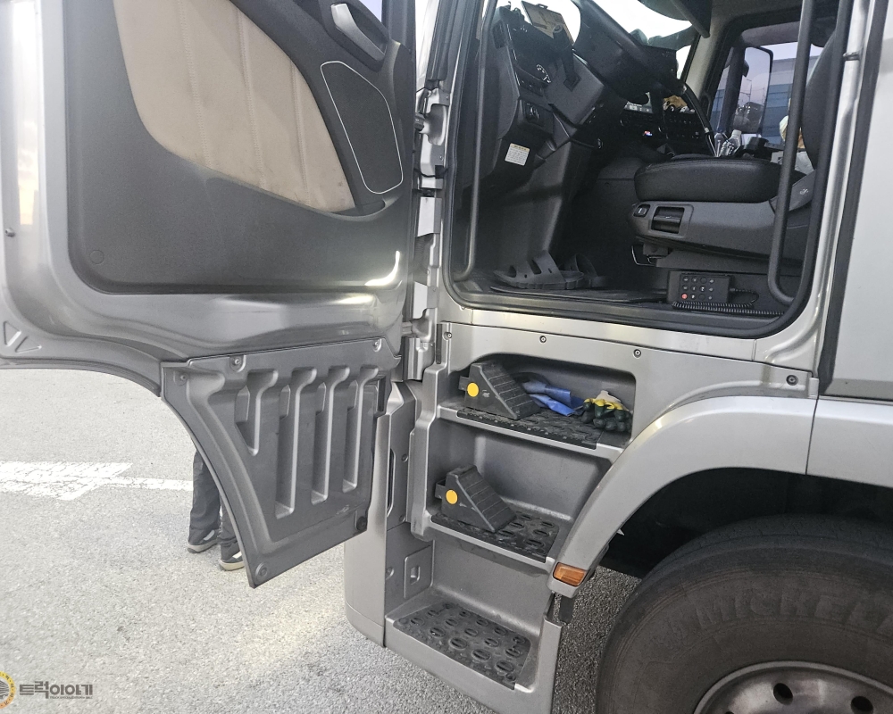 KakaoTalk_20251117_174515512_09